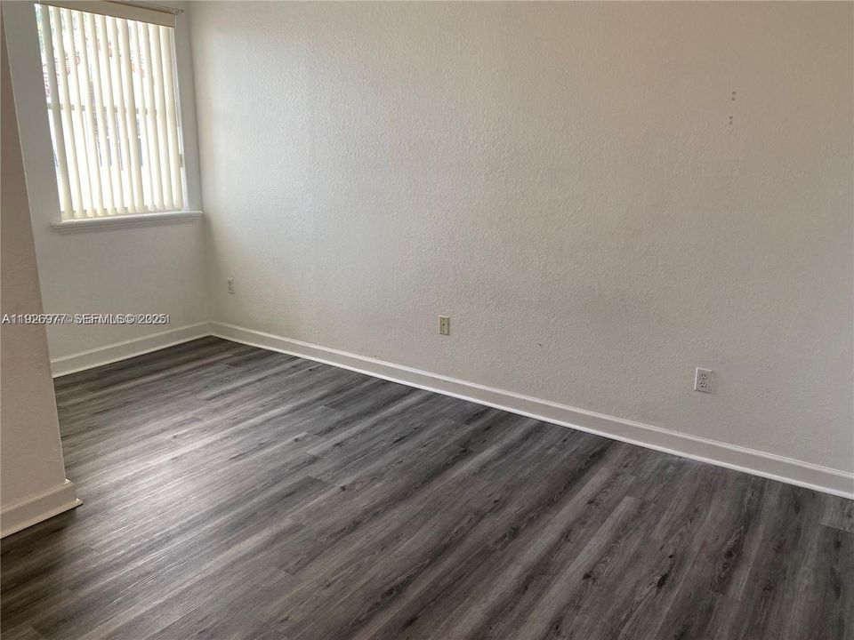 В аренду: $3,180 (3 спален, 2 ванн, 1642 Квадратных фут)