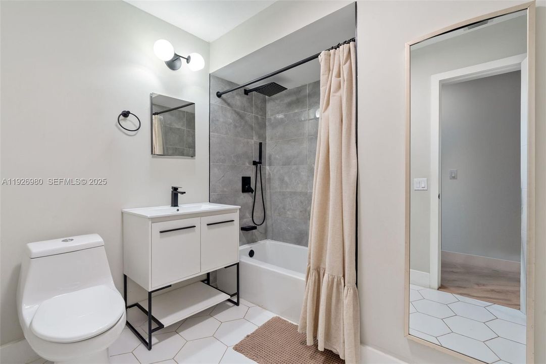 待售: $1,275,000 (3 贝兹, 2 浴室, 1629 平方英尺)