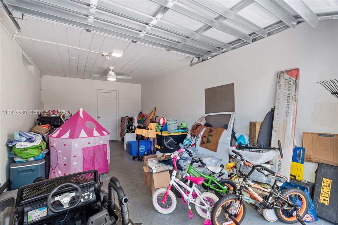 待售: $1,275,000 (3 贝兹, 2 浴室, 1629 平方英尺)