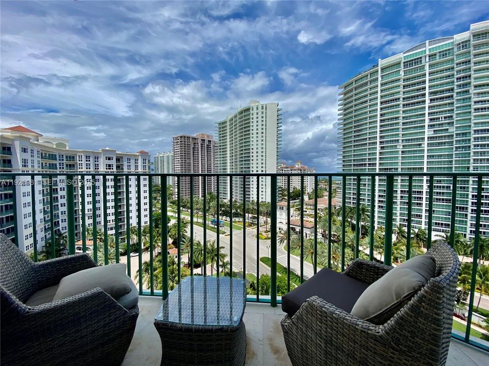 В аренду: $6,500 (3 спален, 3 ванн, 1600 Квадратных фут)