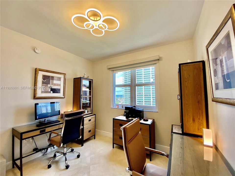 В аренду: $6,500 (3 спален, 3 ванн, 1600 Квадратных фут)