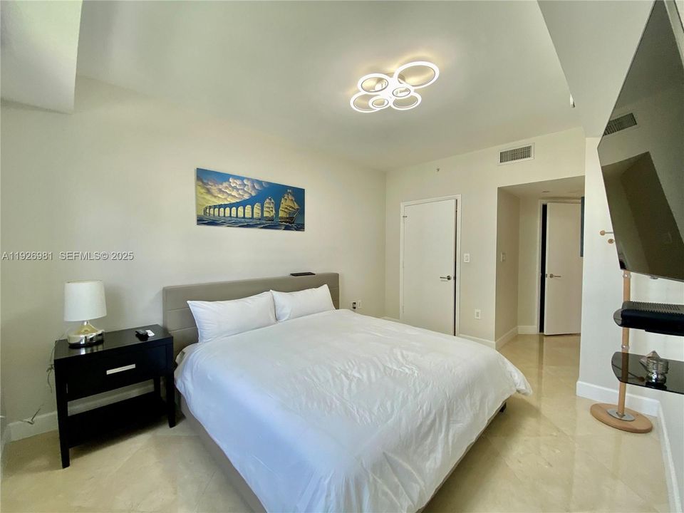 В аренду: $6,500 (3 спален, 3 ванн, 1600 Квадратных фут)