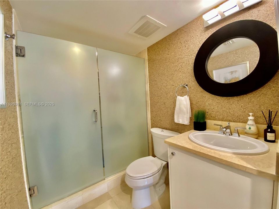 В аренду: $6,500 (3 спален, 3 ванн, 1600 Квадратных фут)