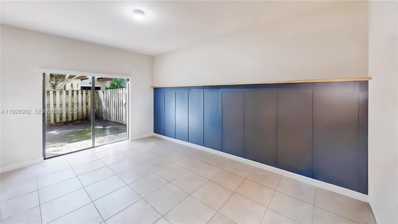 На продажу: $335,000 (3 спален, 2 ванн, 1432 Квадратных фут)