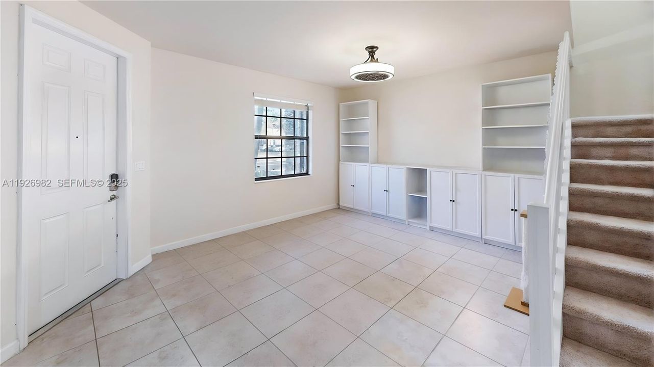 На продажу: $335,000 (3 спален, 2 ванн, 1432 Квадратных фут)