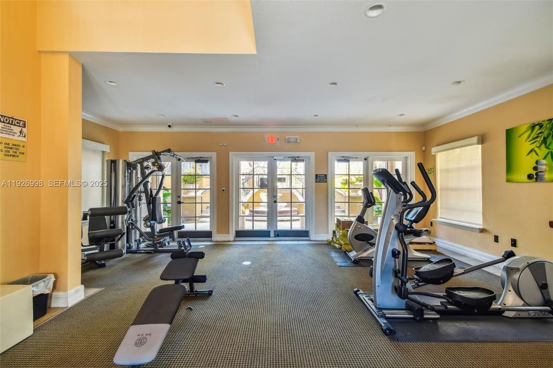 В аренду: $2,300 (1 спален, 1 ванн, 859 Квадратных фут)