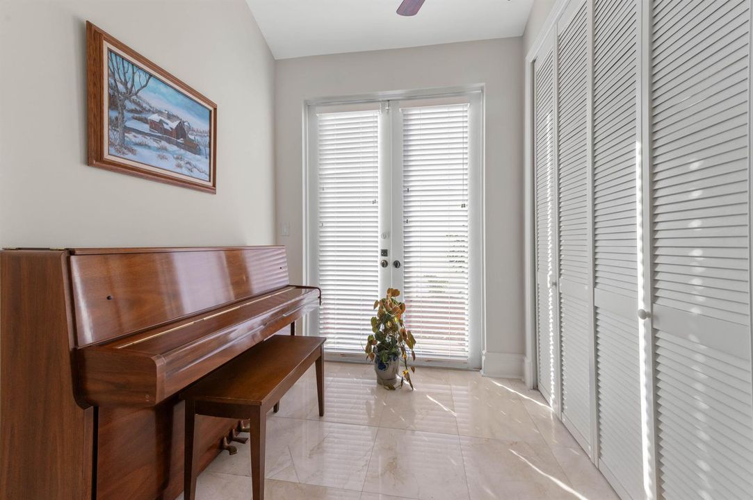 Piano Area