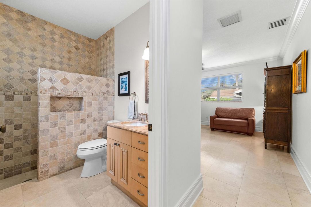 3rd BR / End Suite