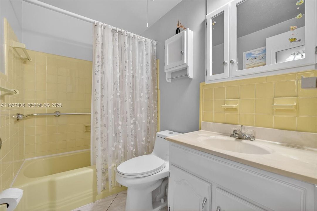 待售: $105,000 (1 贝兹, 1 浴室, 625 平方英尺)