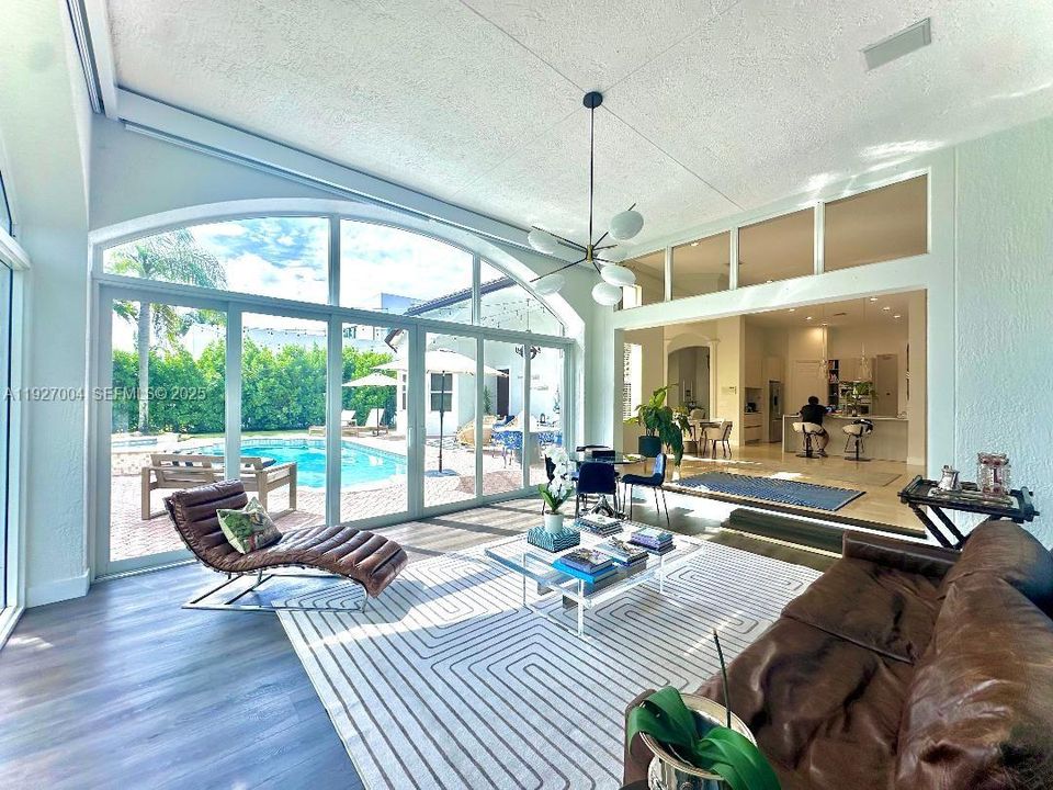 For Rent: $14,900 (5 beds, 5 baths, 4223 Square Feet)