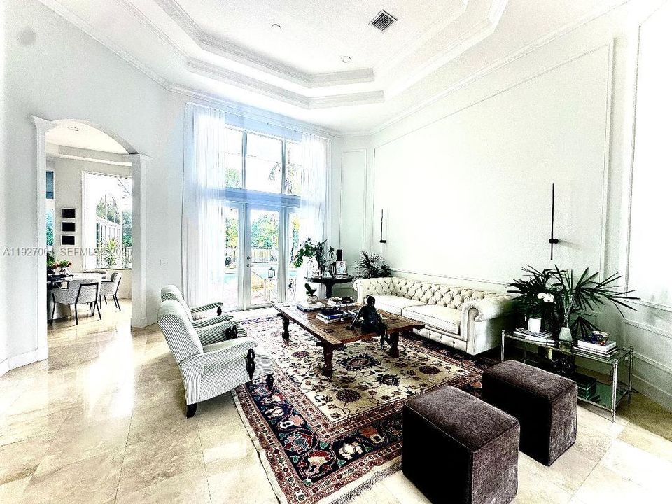 For Rent: $14,900 (5 beds, 5 baths, 4223 Square Feet)