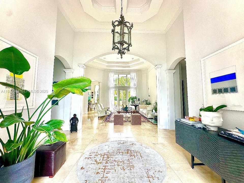 For Rent: $14,900 (5 beds, 5 baths, 4223 Square Feet)