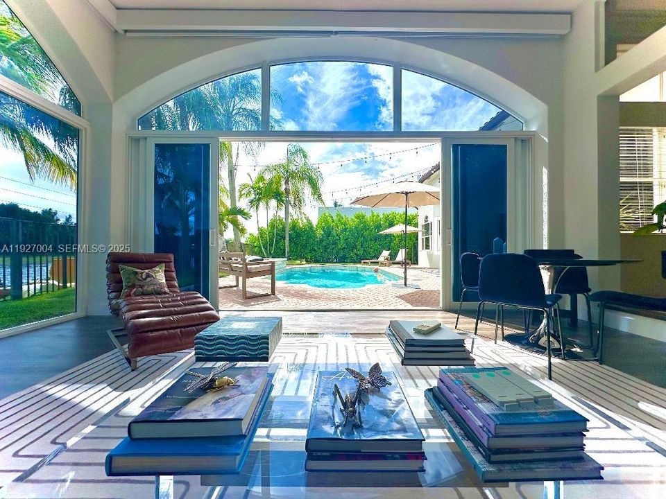 For Rent: $14,900 (5 beds, 5 baths, 4223 Square Feet)