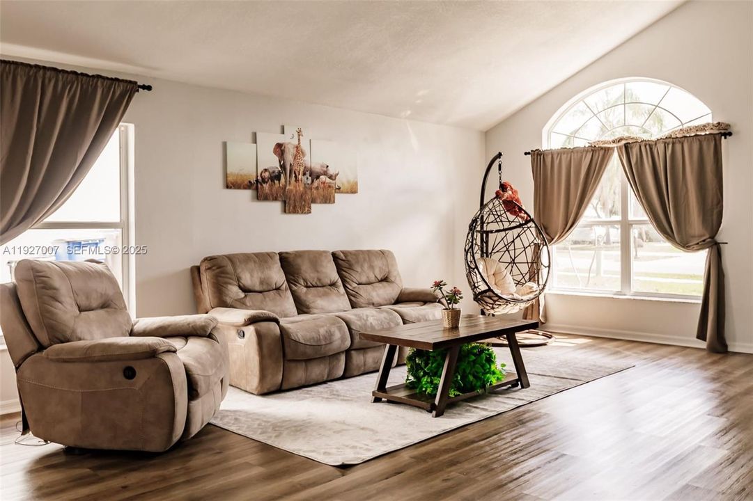 For Sale: $445,000 (4 beds, 2 baths, 2230 Square Feet)