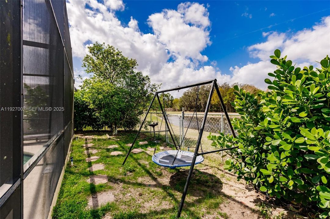 For Sale: $445,000 (4 beds, 2 baths, 2230 Square Feet)