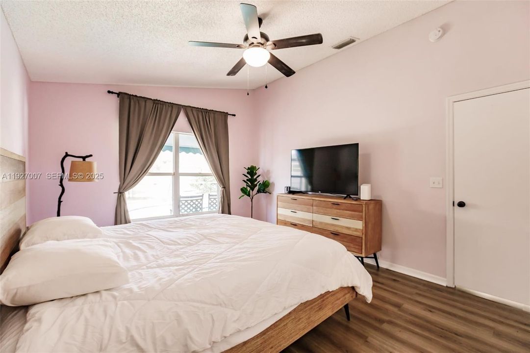 For Sale: $445,000 (4 beds, 2 baths, 2230 Square Feet)