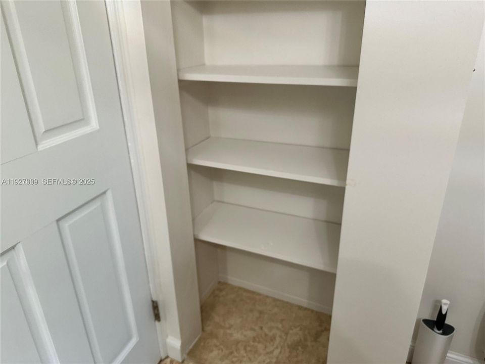 В аренду: $3,500 (2 спален, 1 ванн, 1500 Квадратных фут)