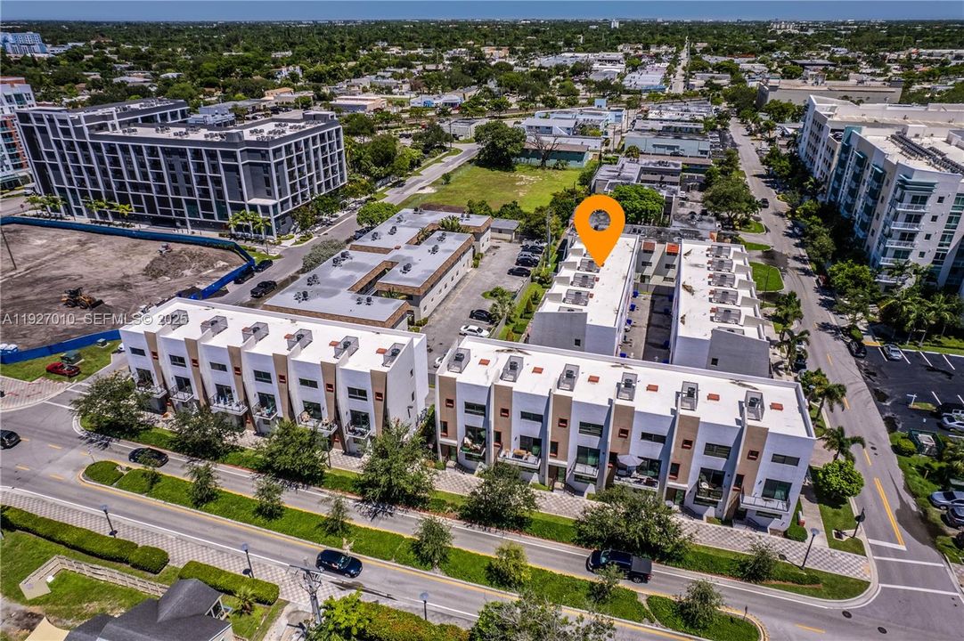 В аренду: $3,900 (3 спален, 3 ванн, 40733 Квадратных фут)