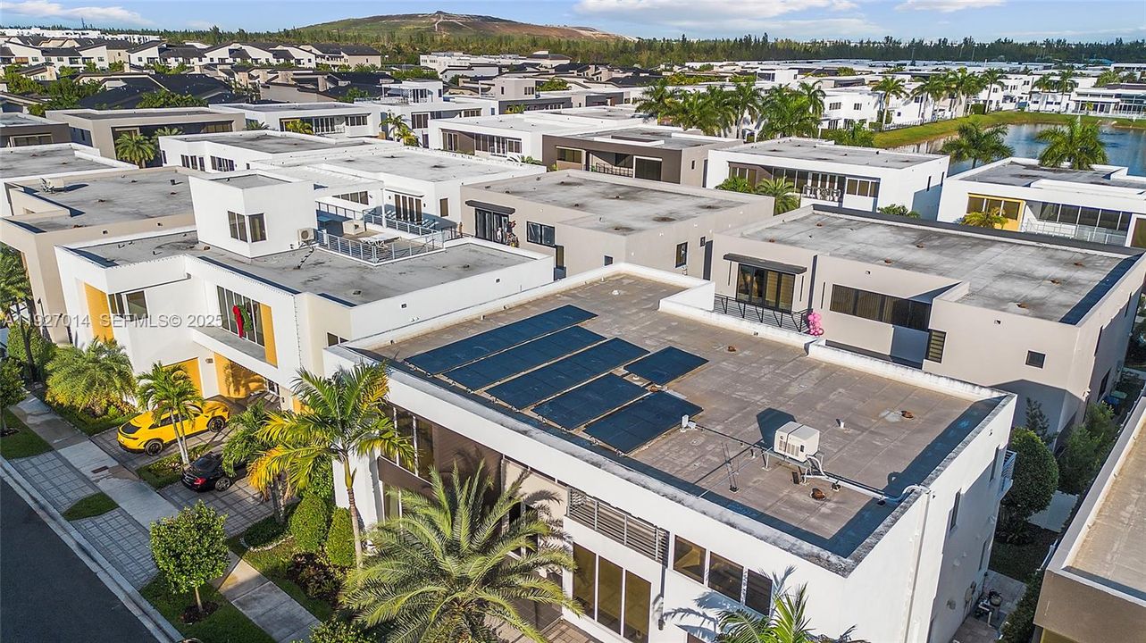 For Rent: $13,500 (5 beds, 5 baths, 4628 Square Feet)