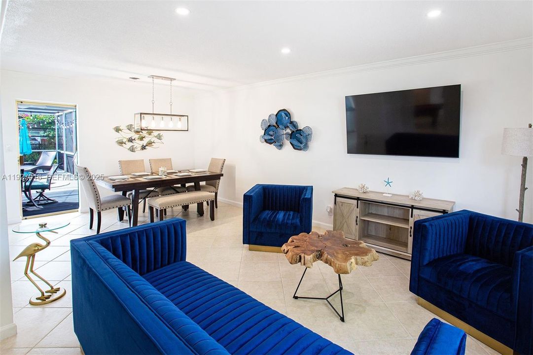 For Sale: $679,000 (3 beds, 2 baths, 1580 Square Feet)