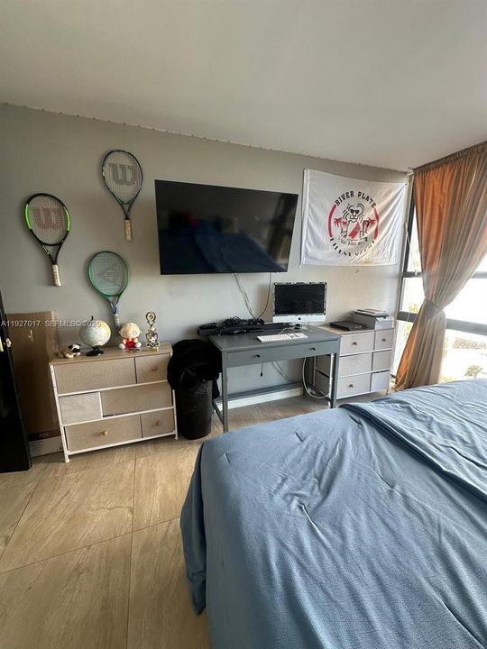 En Renta: $4,350 (3 camas, 2 baños, 1218 Pies cuadrados)