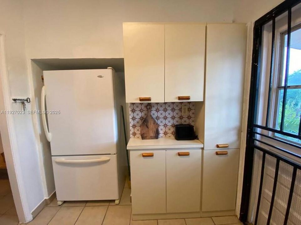 待售: $1,200,000 (0 贝兹, 0 浴室, 1960 平方英尺)