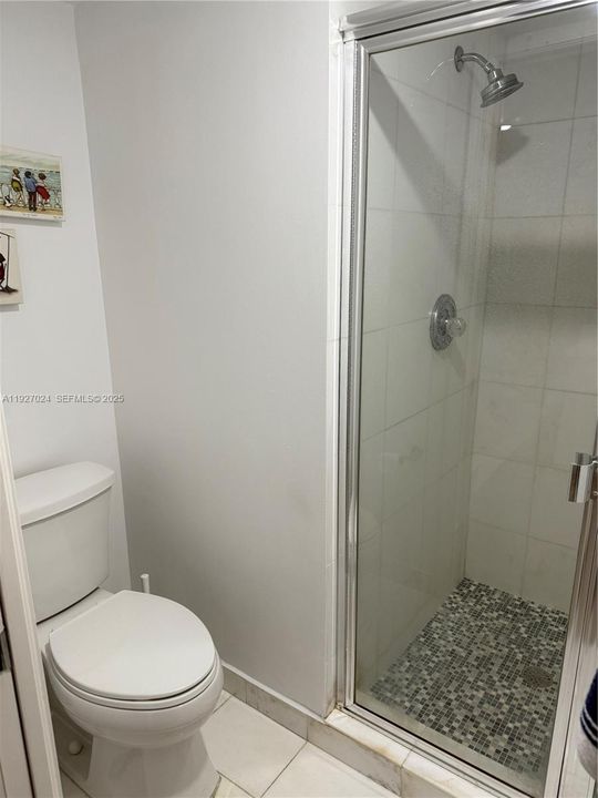 For Sale: $375,000 (2 beds, 2 baths, 1091 Square Feet)