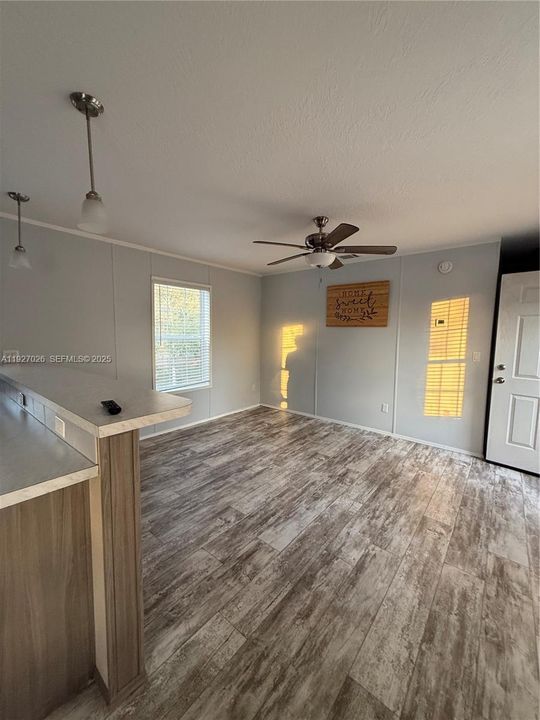 For Rent: $1,650 (2 beds, 2 baths, 960 Square Feet)
