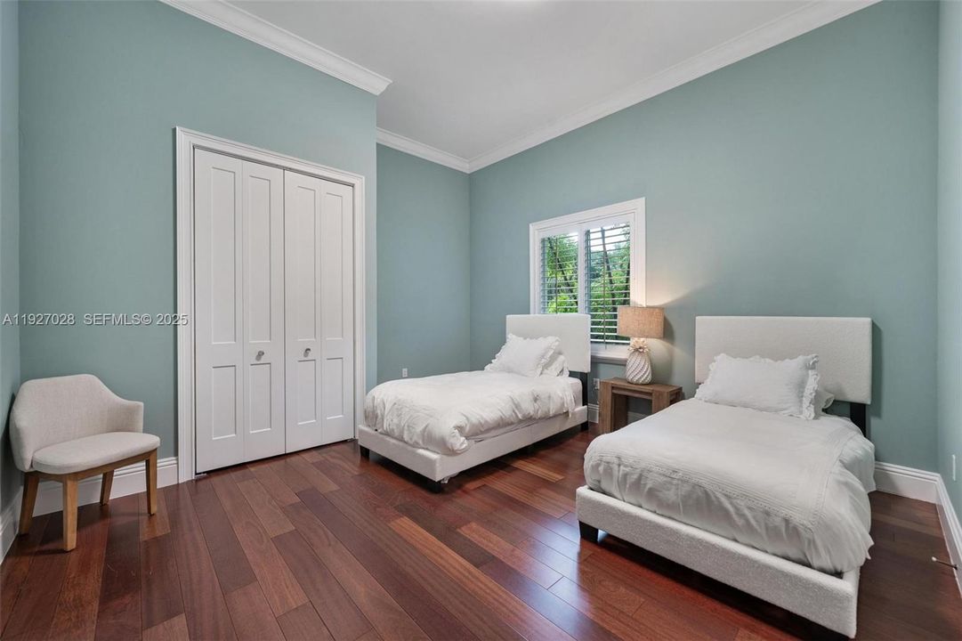 For Sale: $5,800,000 (5 beds, 4 baths, 4838 Square Feet)