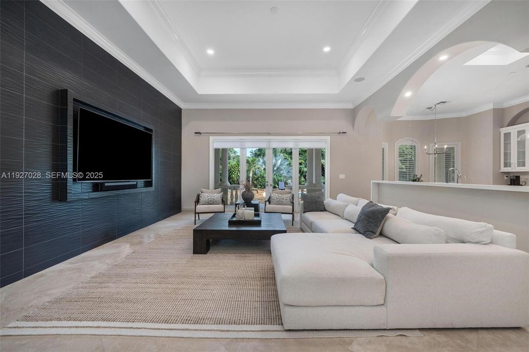 For Sale: $5,800,000 (5 beds, 4 baths, 4838 Square Feet)