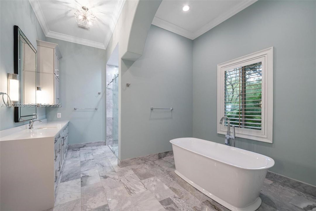 For Sale: $5,800,000 (5 beds, 4 baths, 4838 Square Feet)