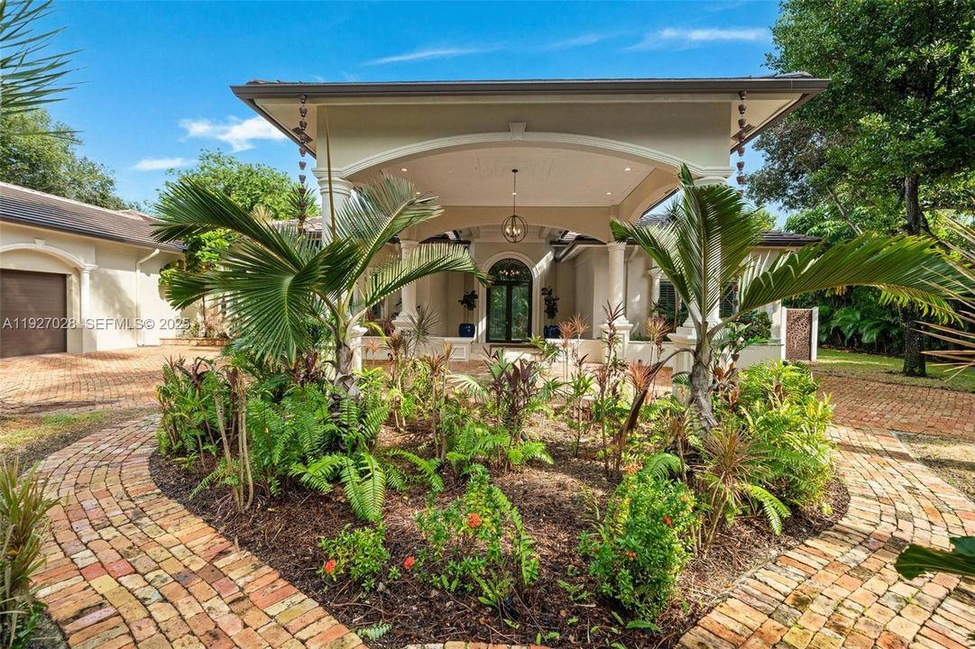 For Sale: $5,800,000 (5 beds, 4 baths, 4838 Square Feet)