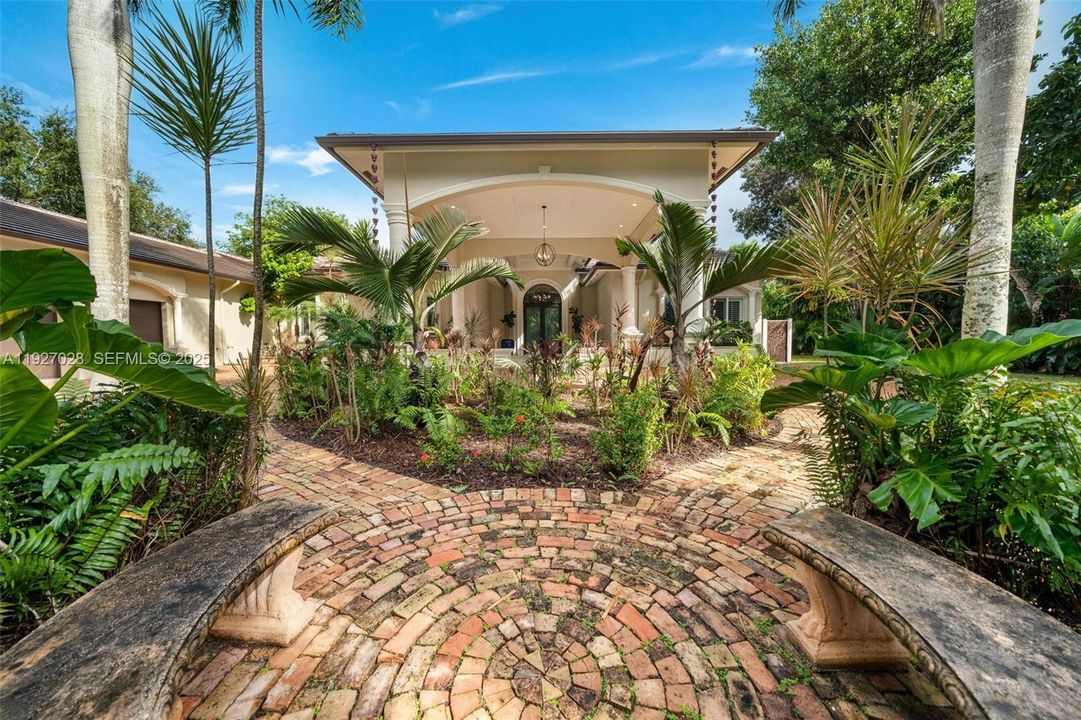 For Sale: $5,800,000 (5 beds, 4 baths, 4838 Square Feet)
