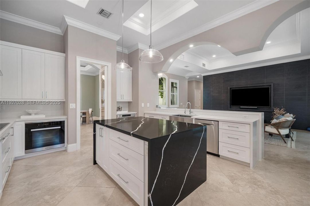 For Sale: $5,800,000 (5 beds, 4 baths, 4838 Square Feet)