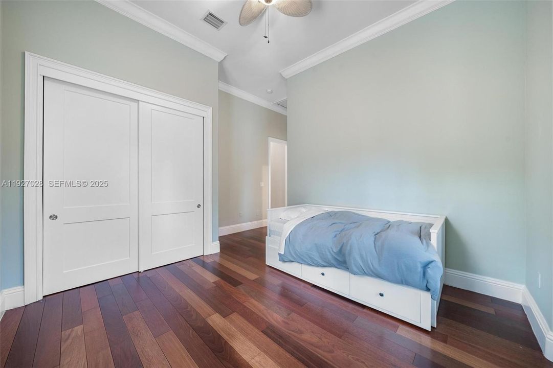 For Sale: $5,800,000 (5 beds, 4 baths, 4838 Square Feet)