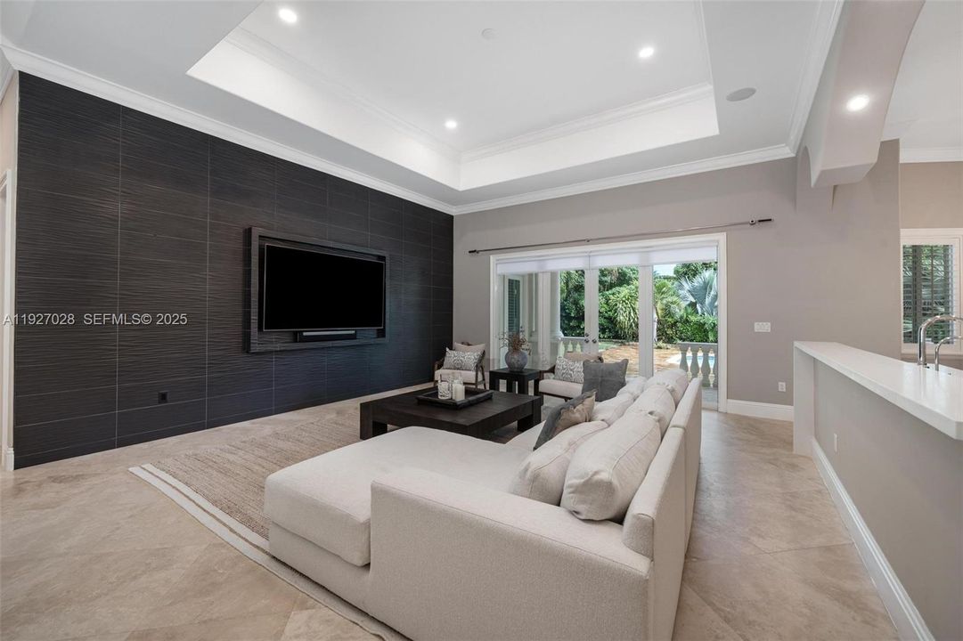 For Sale: $5,800,000 (5 beds, 4 baths, 4838 Square Feet)