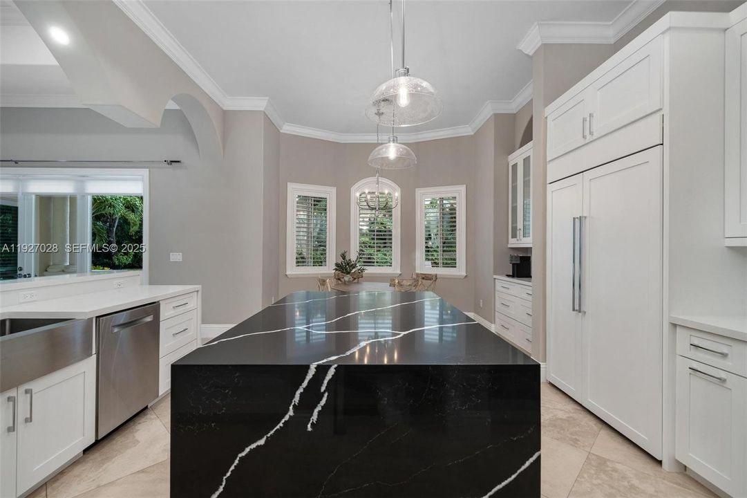 For Sale: $5,800,000 (5 beds, 4 baths, 4838 Square Feet)