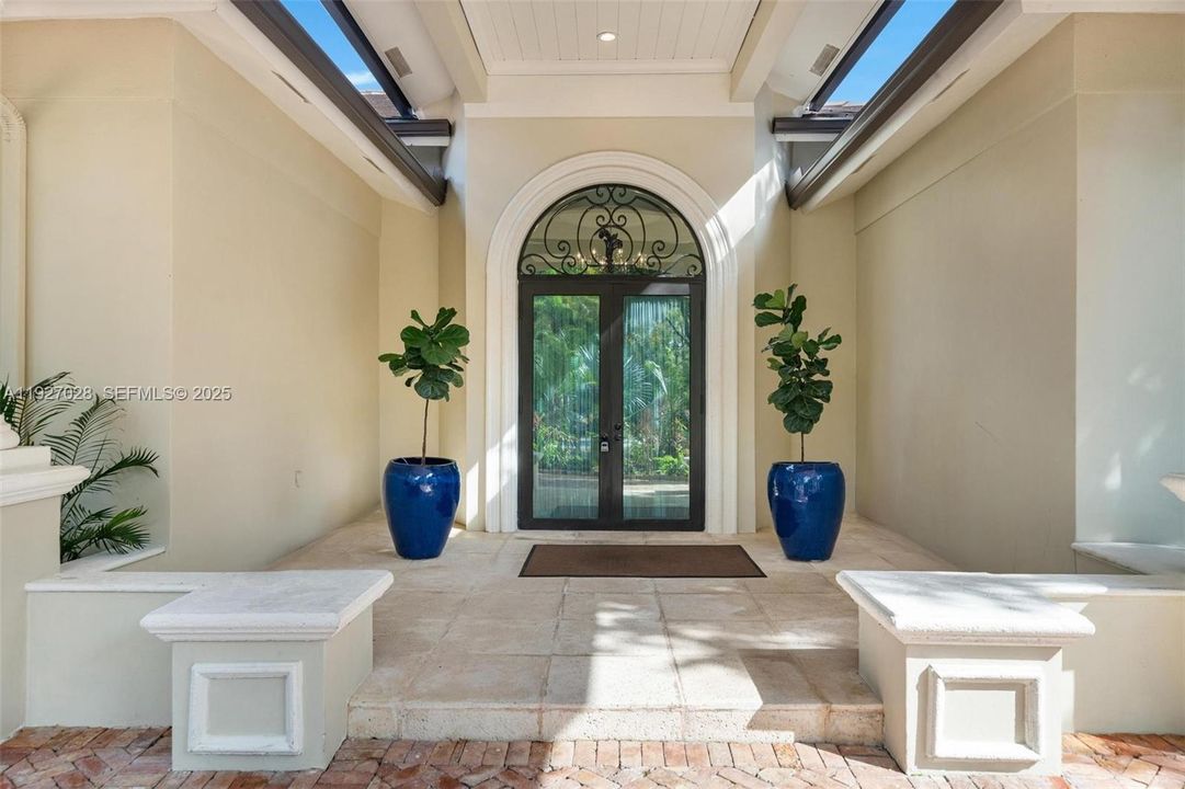 For Sale: $5,800,000 (5 beds, 4 baths, 4838 Square Feet)