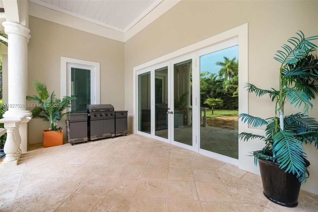 For Sale: $5,800,000 (5 beds, 4 baths, 4838 Square Feet)