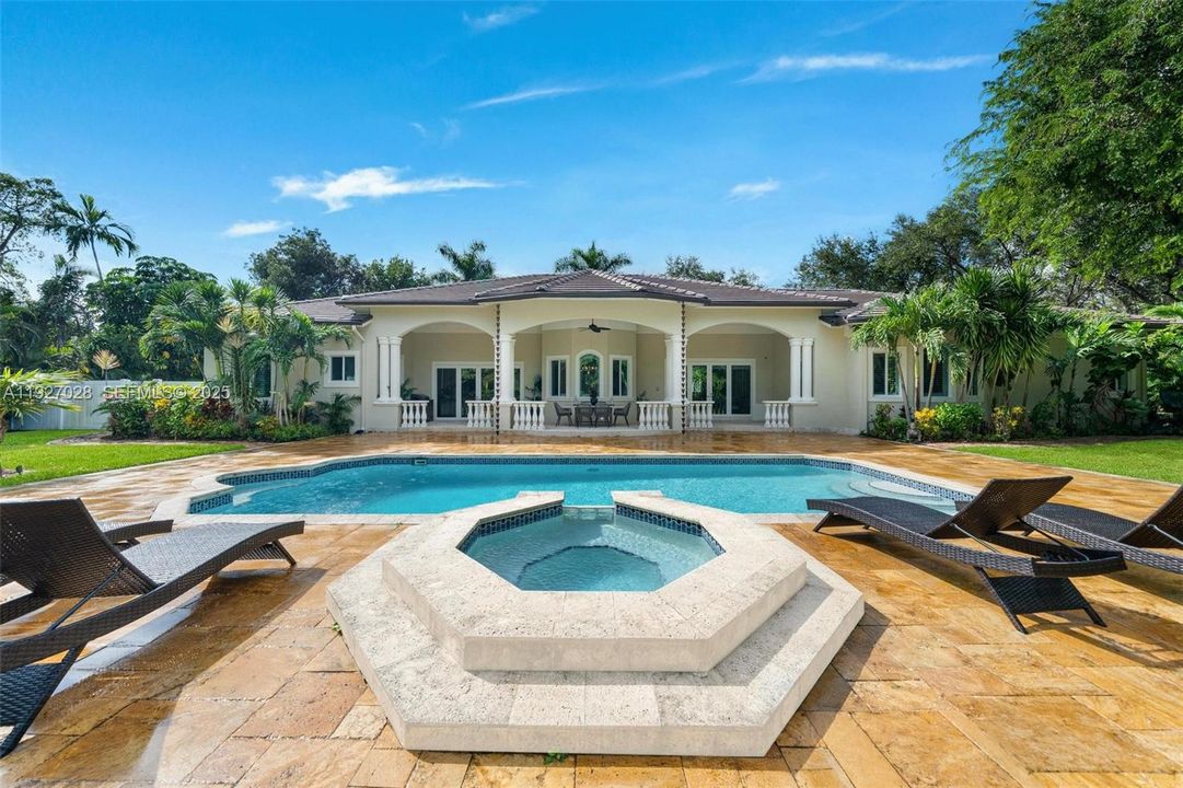 For Sale: $5,800,000 (5 beds, 4 baths, 4838 Square Feet)