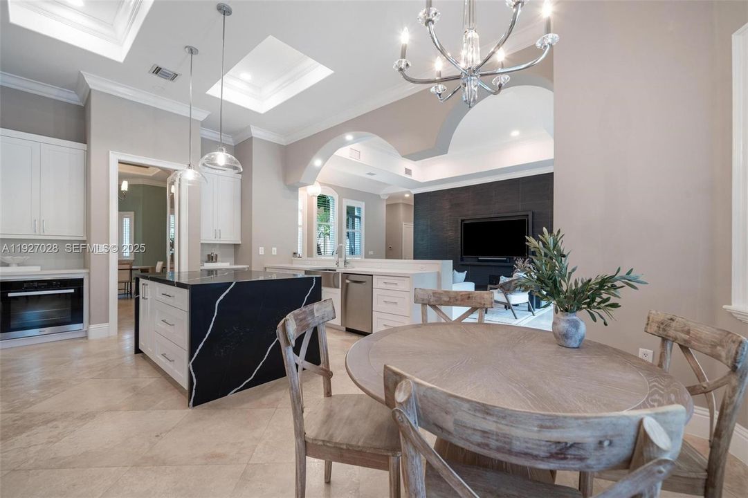 For Sale: $5,800,000 (5 beds, 4 baths, 4838 Square Feet)