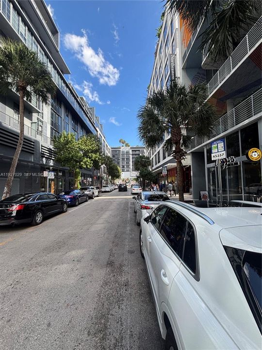 待售: $999,000 (2 贝兹, 2 浴室, 1500 平方英尺)