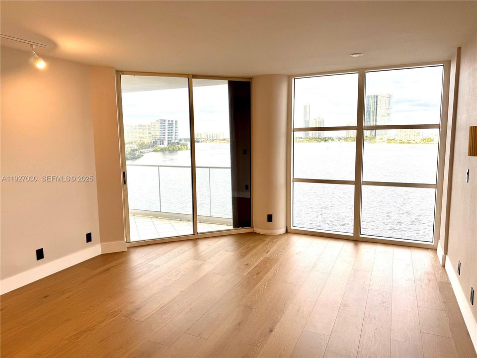 For Rent: $8,900 (2 beds, 3 baths, 2150 Square Feet)