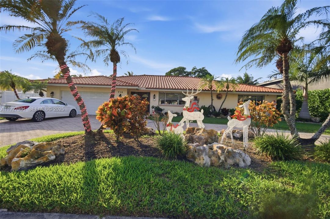 For Sale: $2,300,000 (4 beds, 3 baths, 2849 Square Feet)