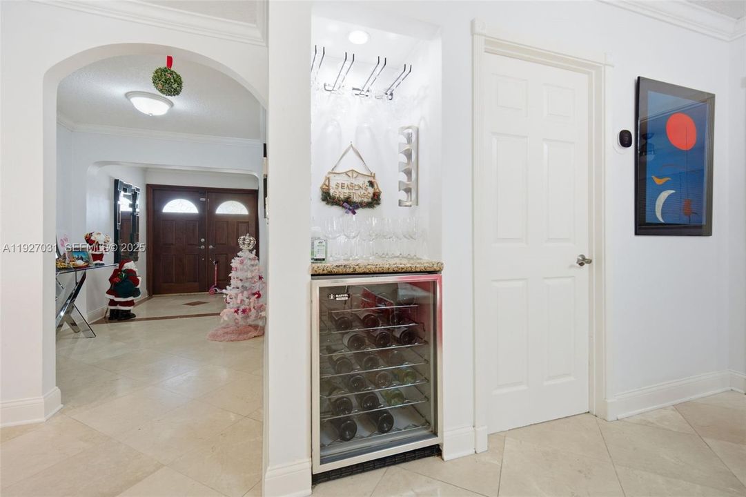 For Sale: $2,300,000 (4 beds, 3 baths, 2849 Square Feet)