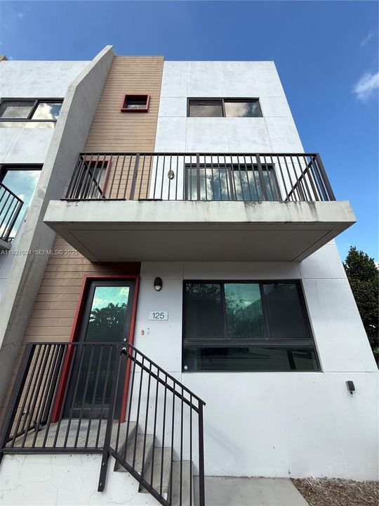 В аренду: $3,900 (3 спален, 3 ванн, 40733 Квадратных фут)