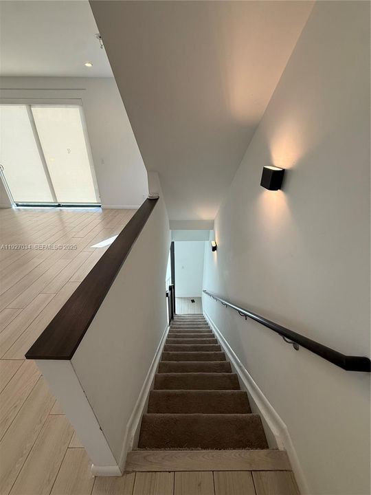 В аренду: $3,900 (3 спален, 3 ванн, 40733 Квадратных фут)