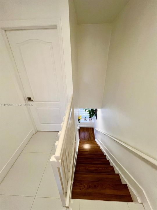 В аренду: $2,750 (2 спален, 2 ванн, 1200 Квадратных фут)