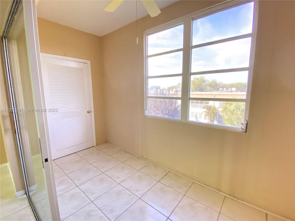 For Rent: $1,500 (1 beds, 1 baths, 540 Square Feet)