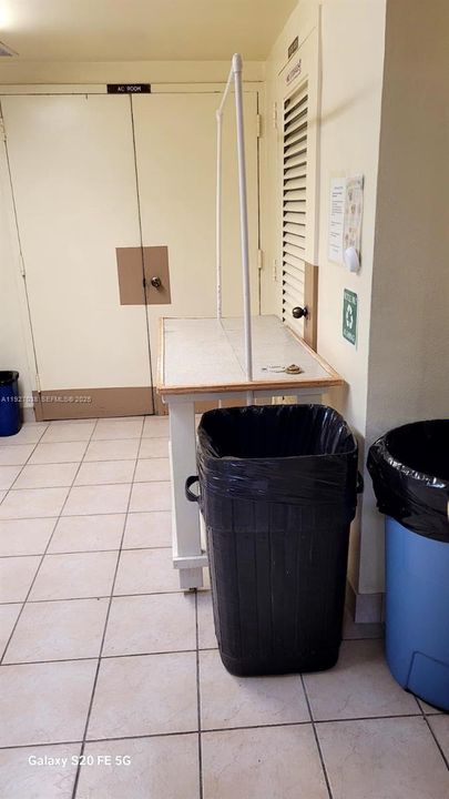 待售: $259,500 (2 贝兹, 2 浴室, 1132 平方英尺)